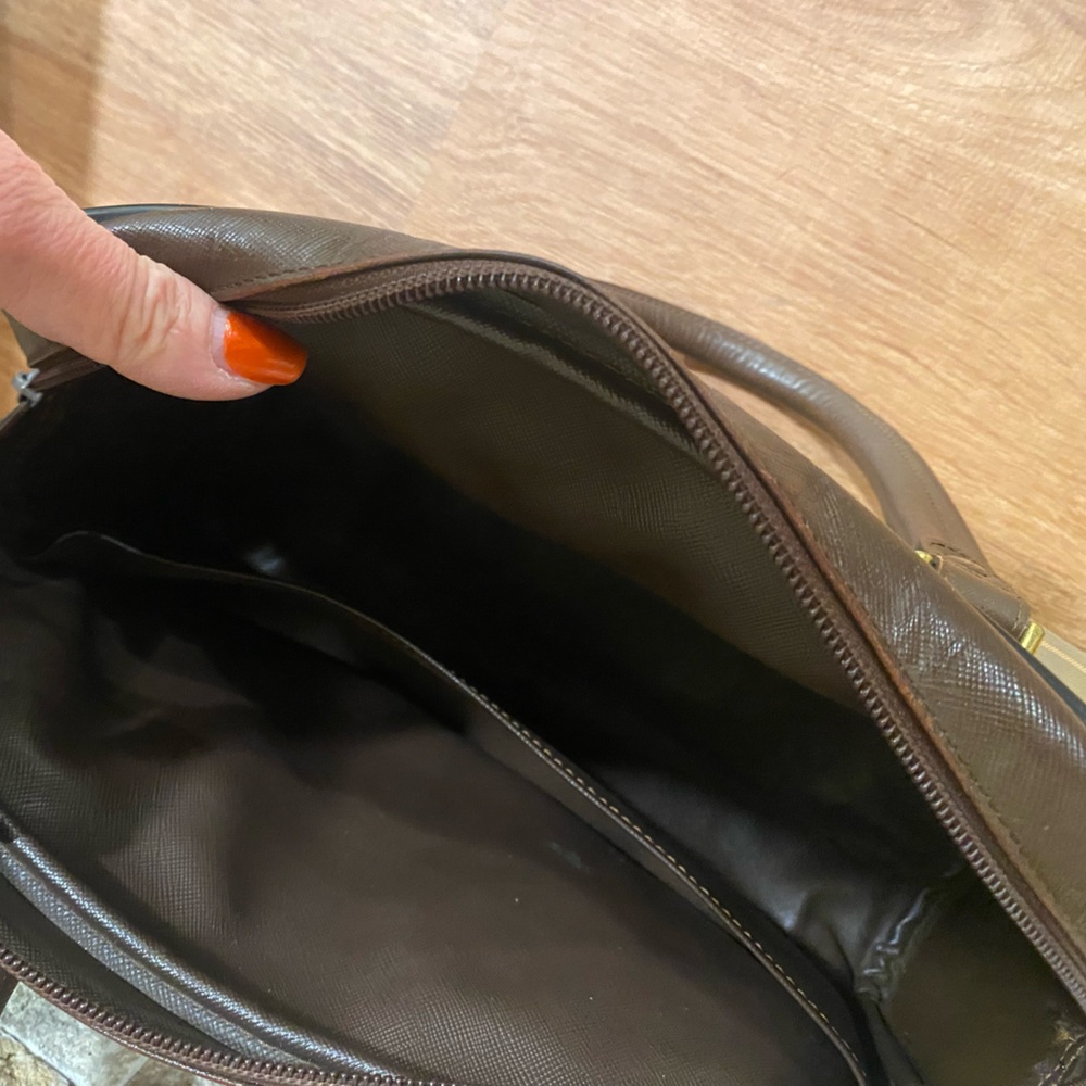 RARE!! Burberrys handbag - Picture 3 of 9